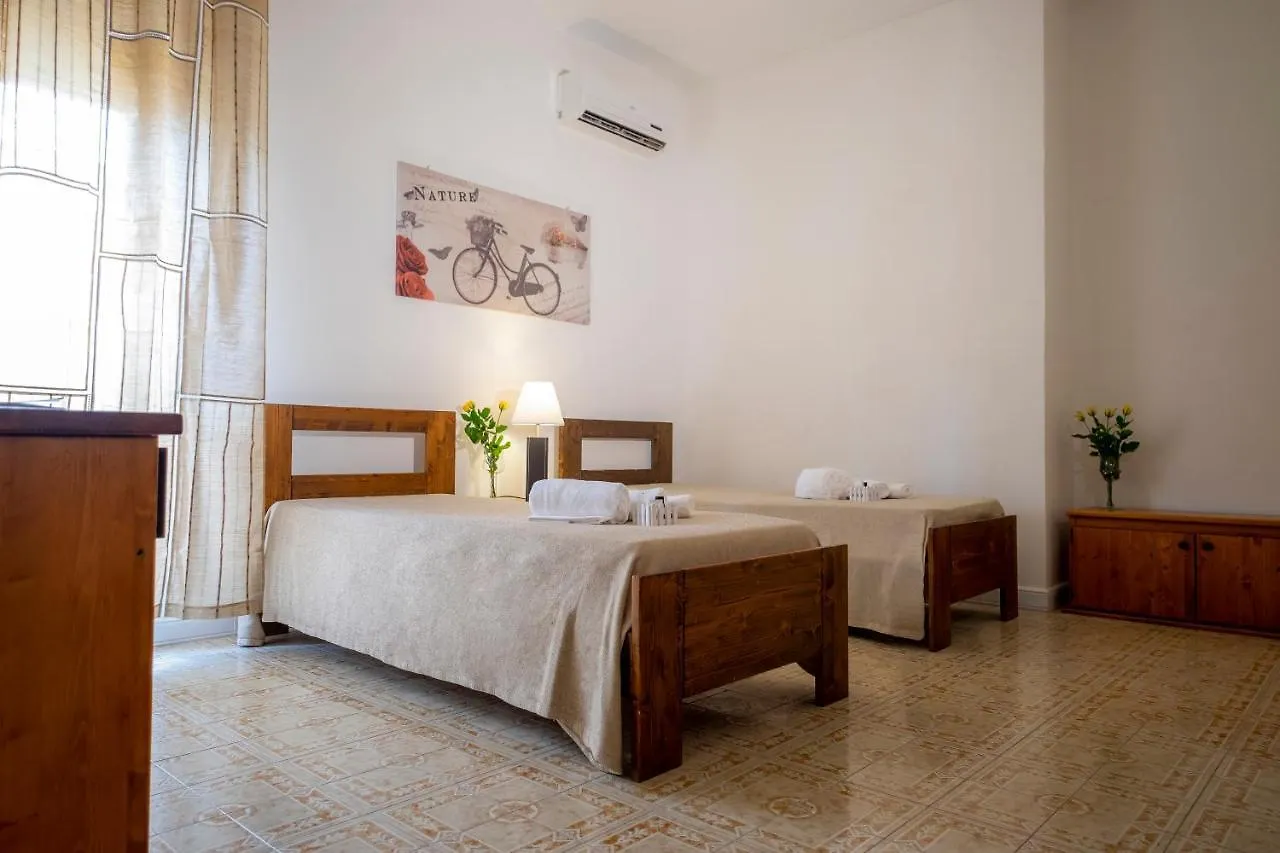 Hotel Soleo Quartu Sant'Elena 0*,  Italy